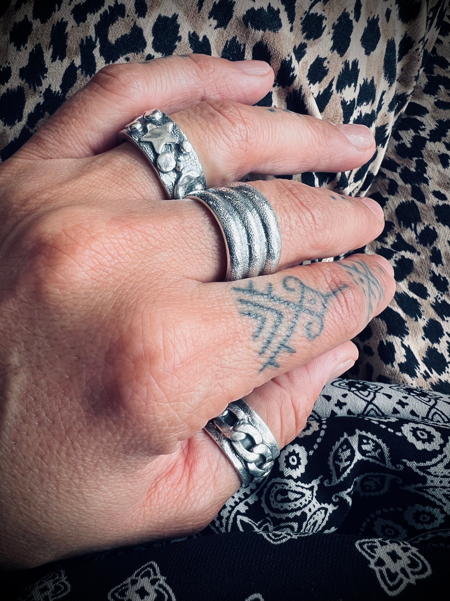 Anillo Media Caña Triple (Talla 17)