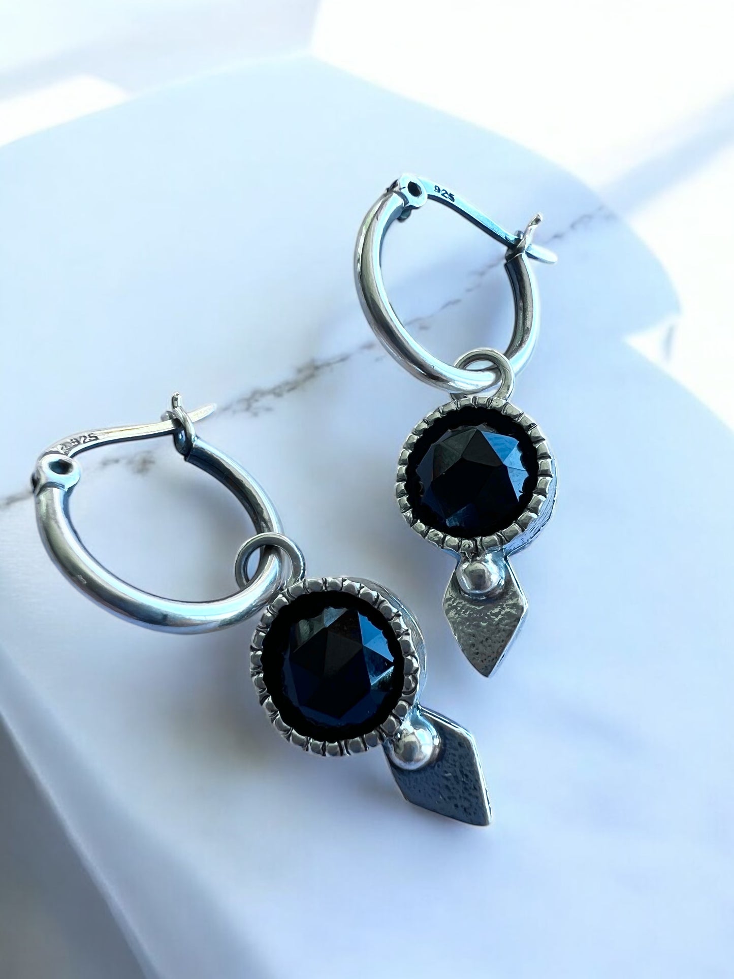 NEW! Aros Niulars Fancy Diamante (Onix negro)