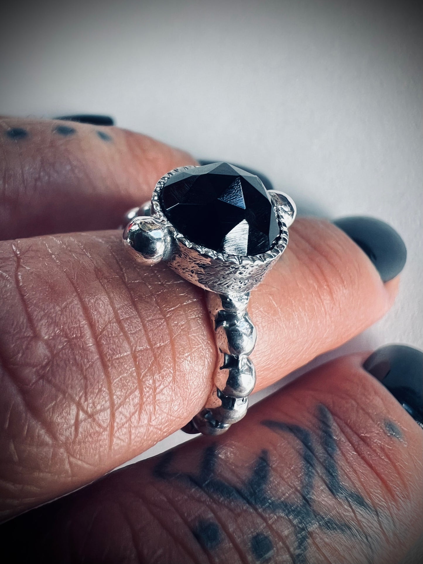 NEW ! Anillo Carla - Talla 10.5