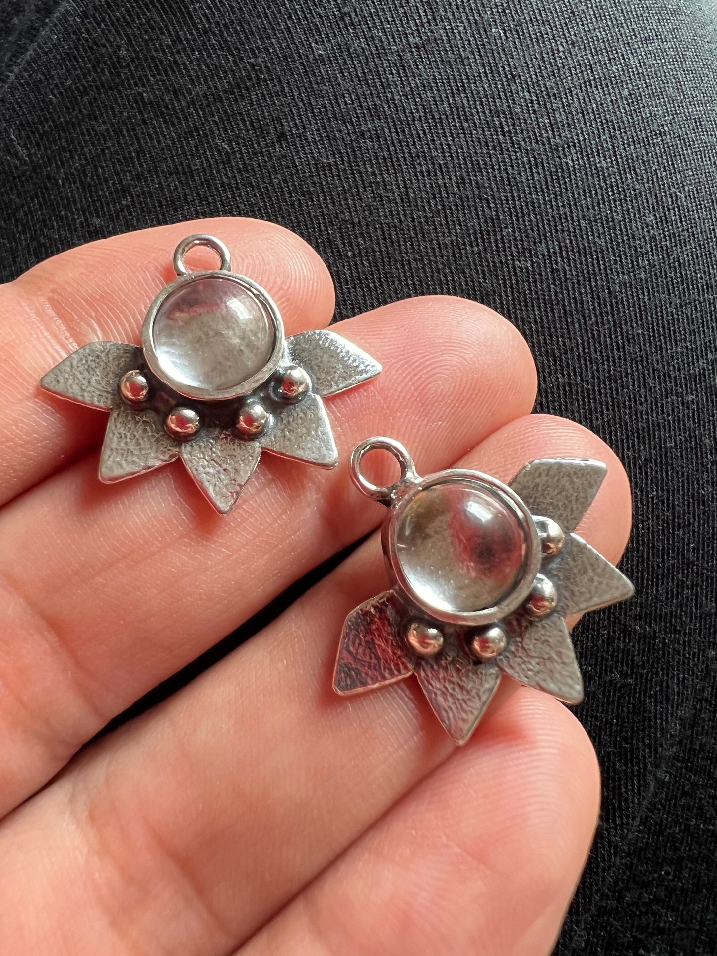 Aros Niulars Media Flor Ónix