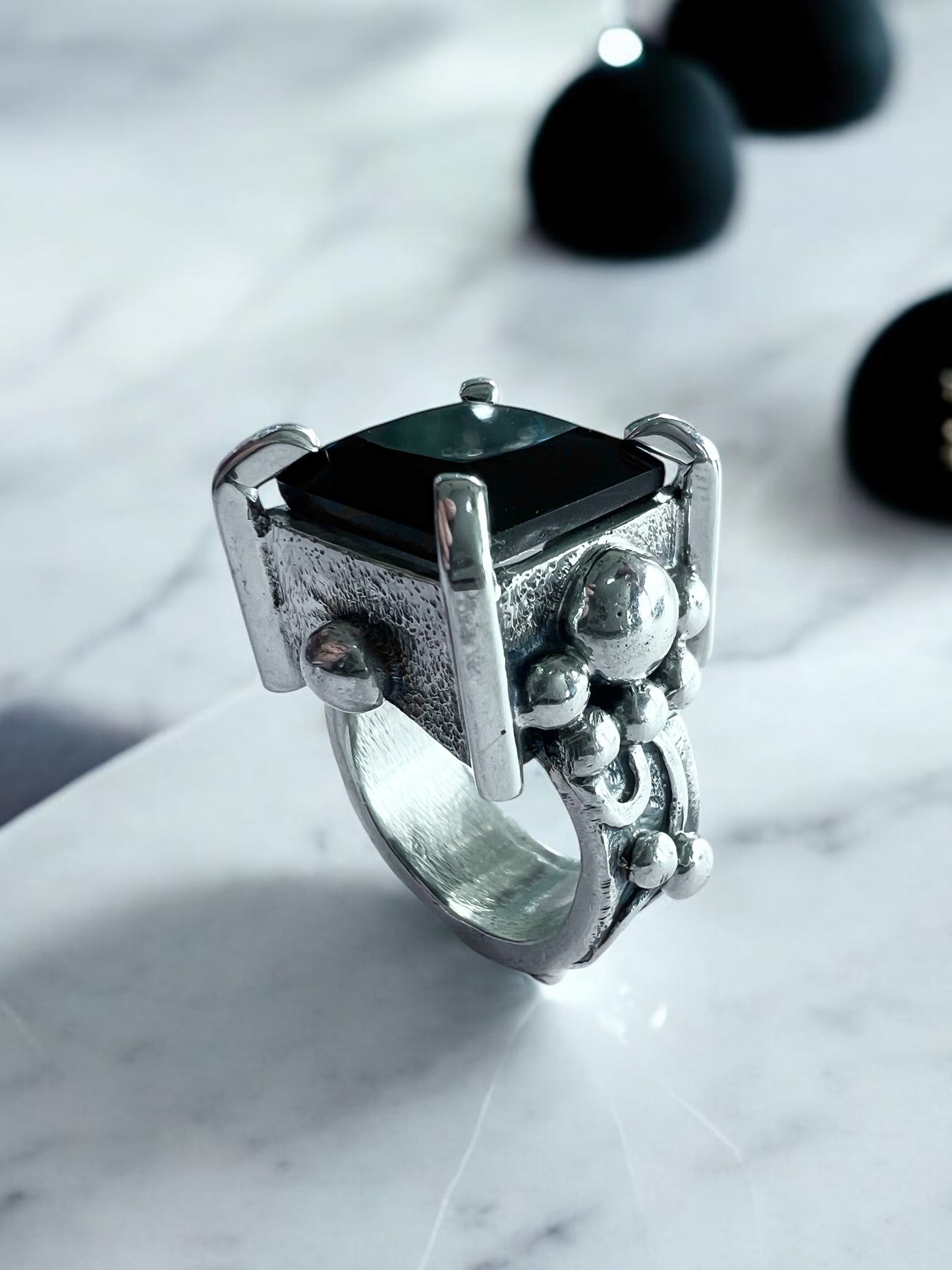 Anillo Pimp Cuadrado (Talla 14)