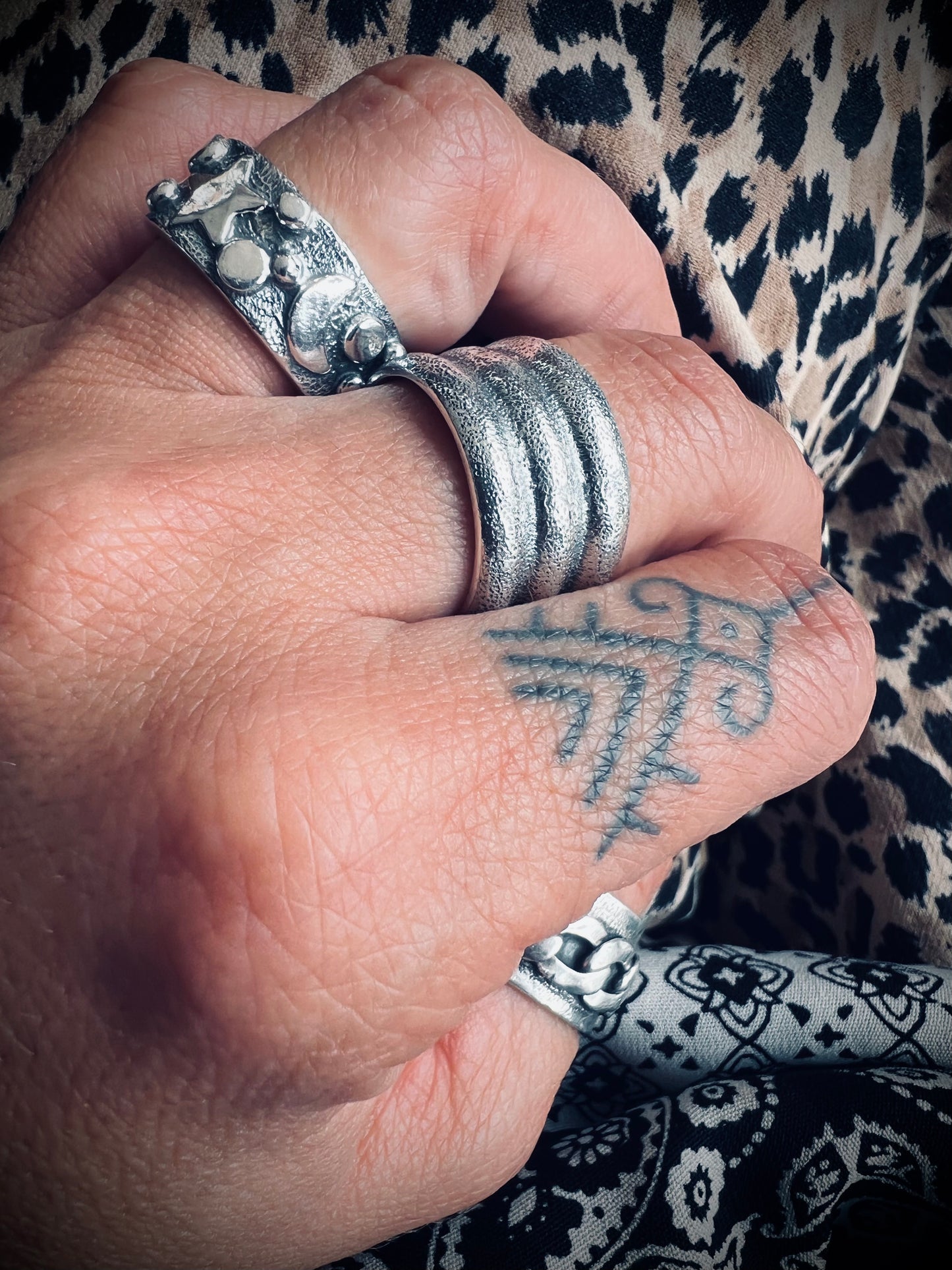 Anillo Media Caña Triple (Talla 17)