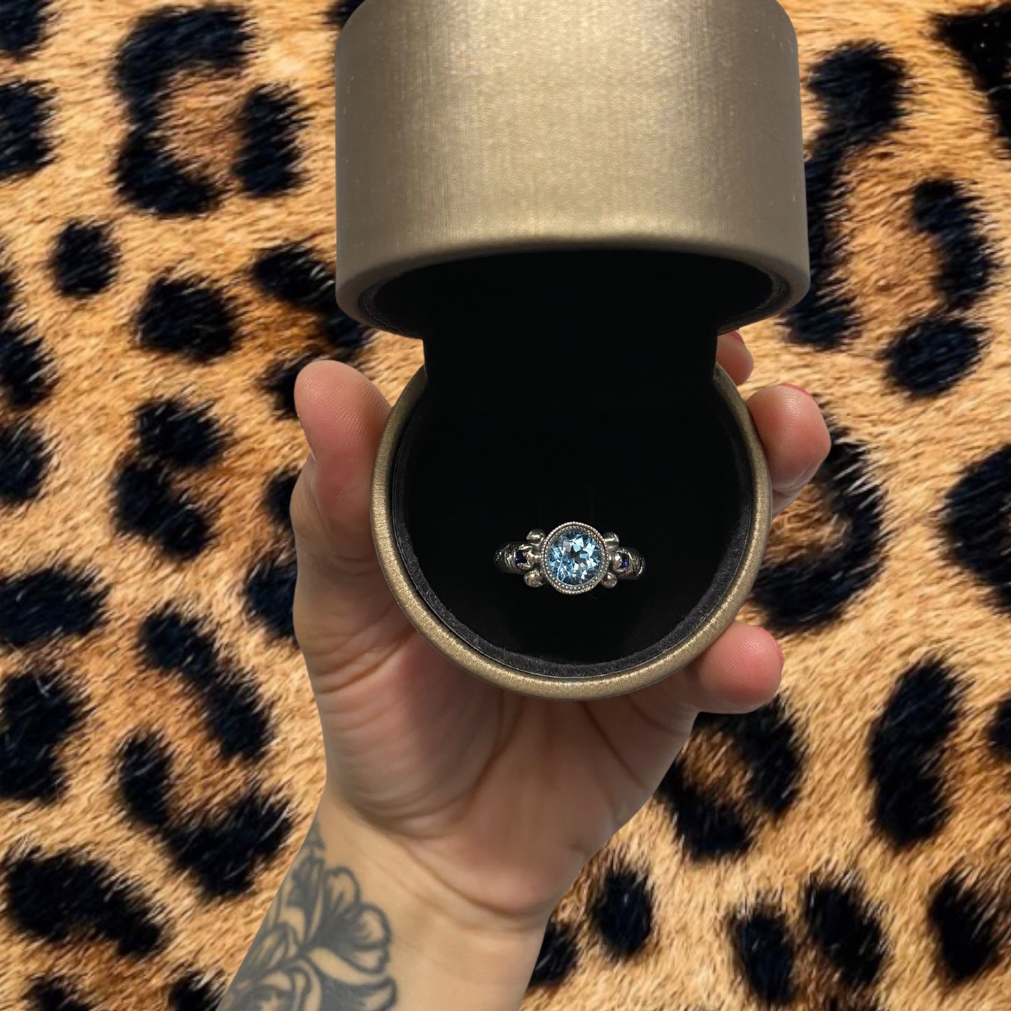 Anillo Niu / Desde: