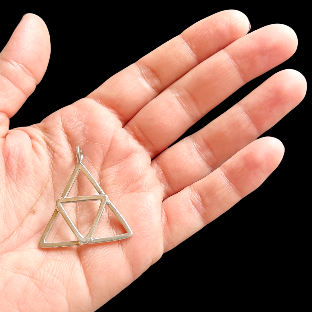 NEW! Colgante Triangulo 5
