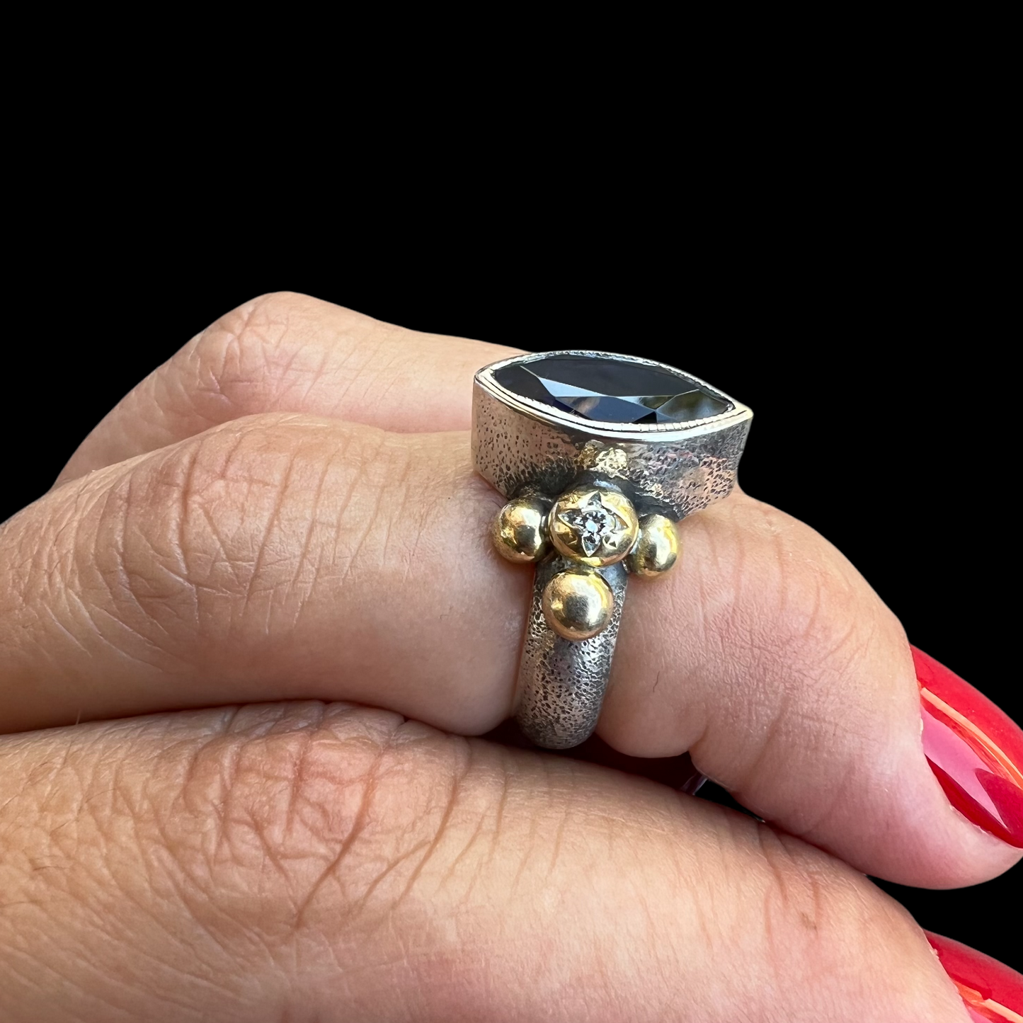 Ofelia Ernestina a.k.a Titi Cholo / Desde :