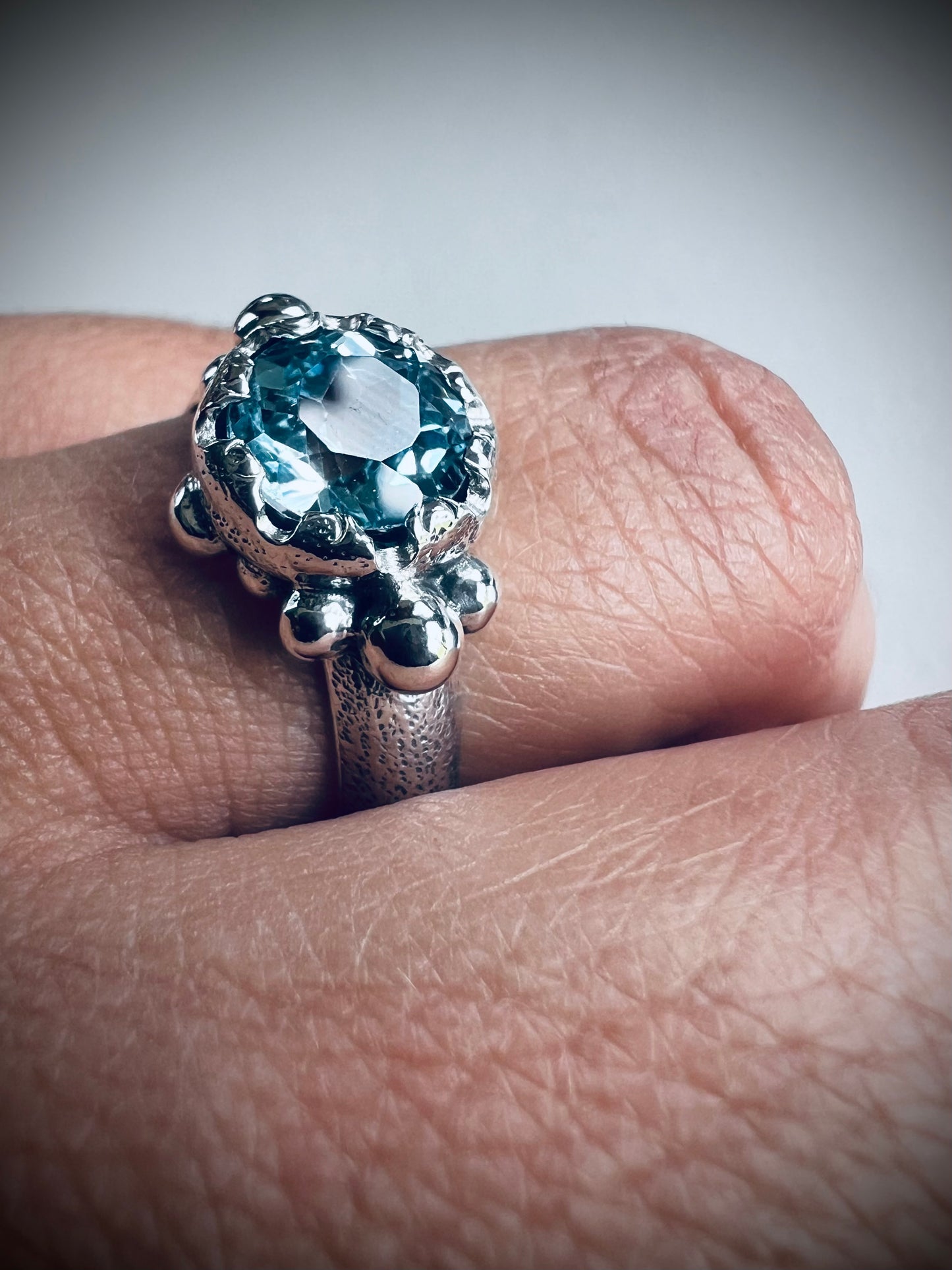 Anillo Cona - Talla 14.5