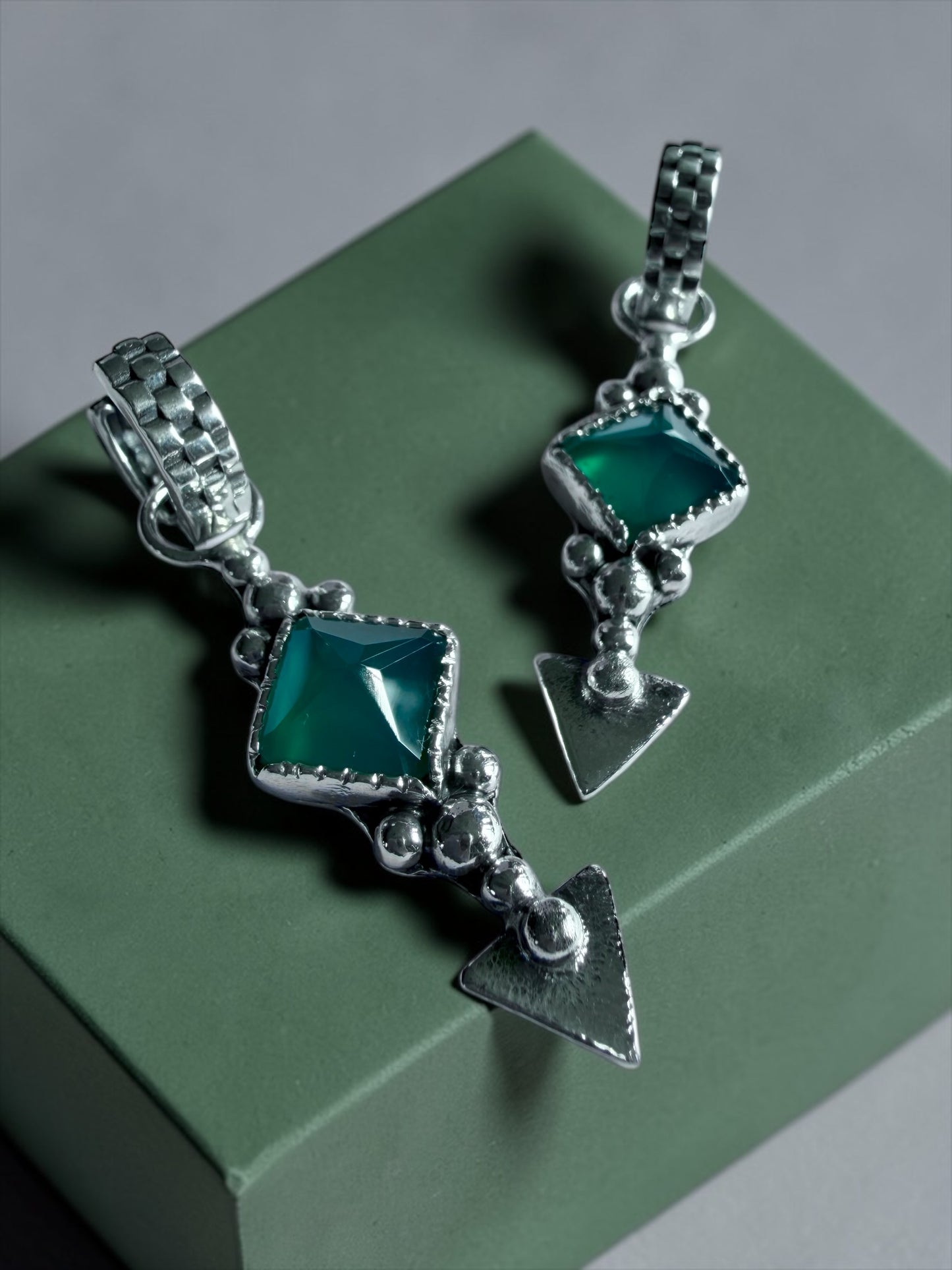 NEW! Aros “Santina” (Onix verde)