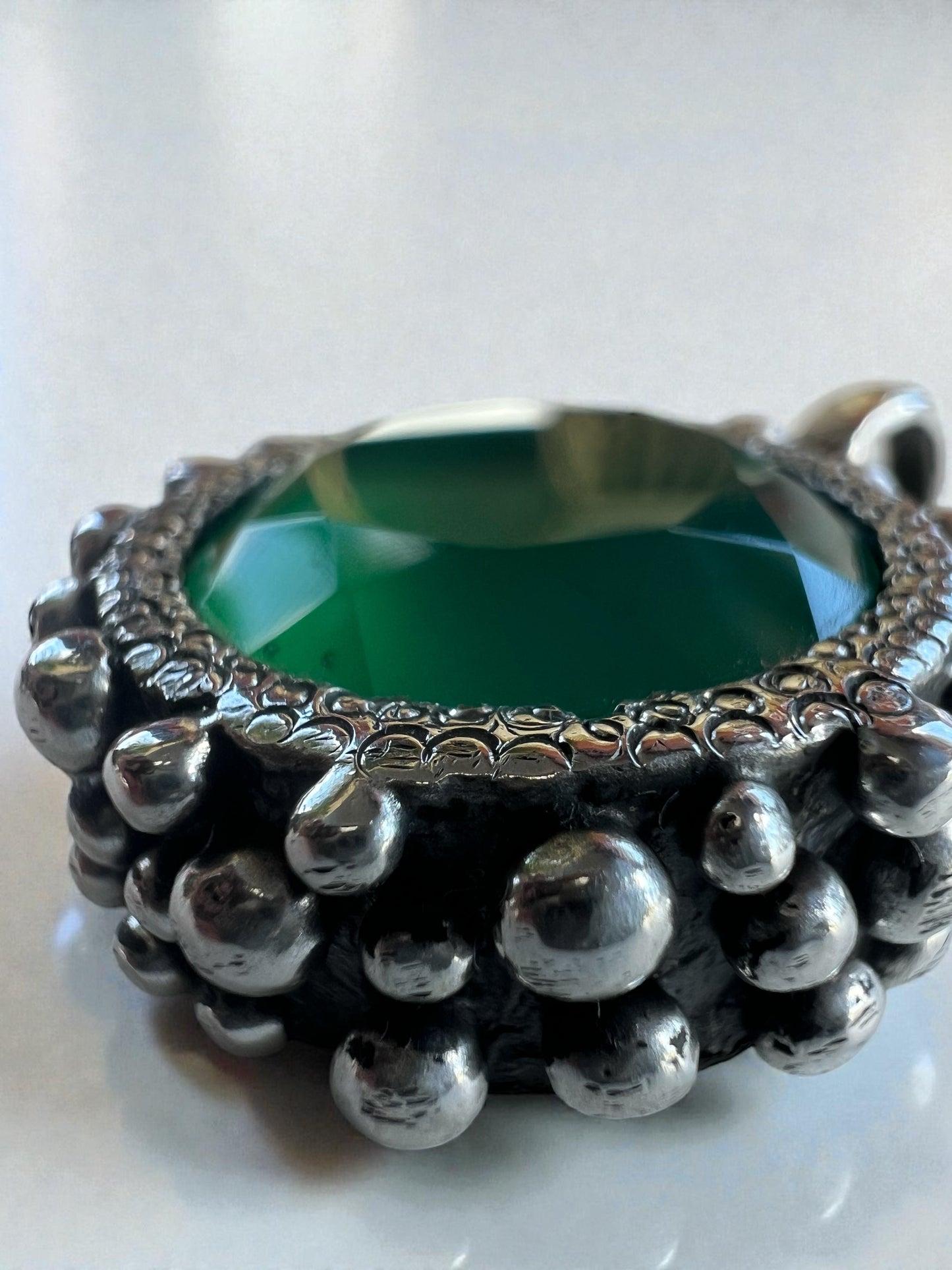 NEW! Colgante Foco de Luz Apestado