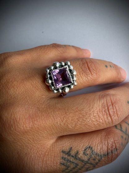 NEW! Anillo Flo - Talla 14 , Amatista