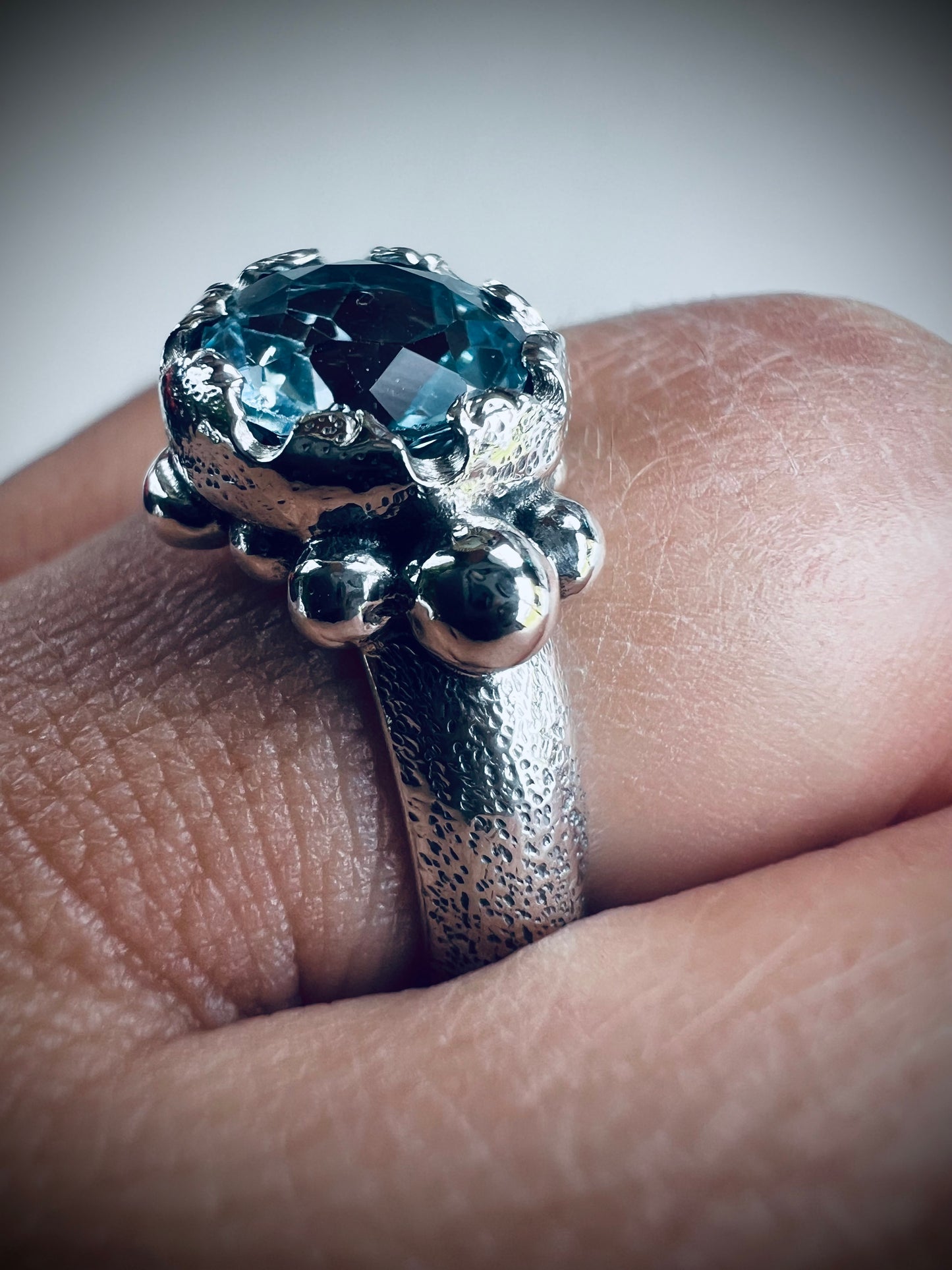 Anillo Cona - Talla 14.5