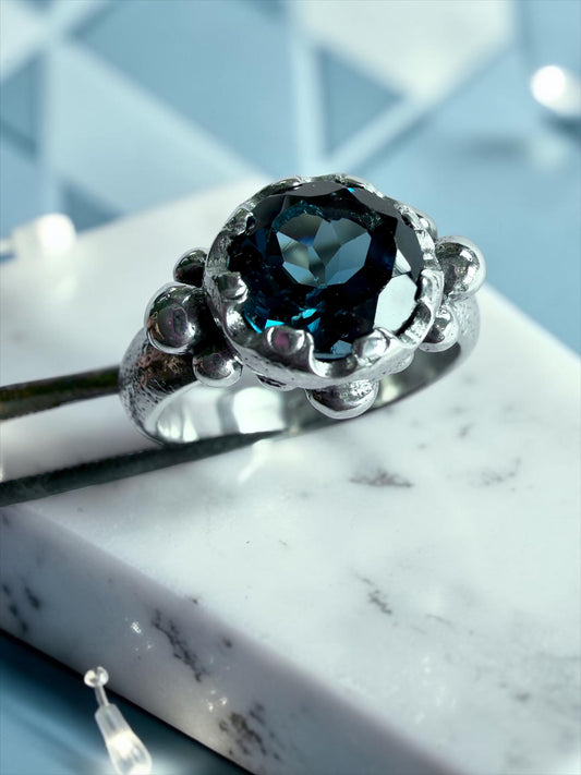 NEW! Anillo Cona - Talla 14