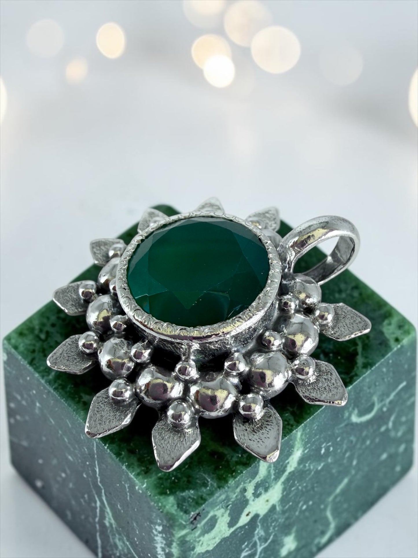 NEW! Colgante Tuxtla onix verde