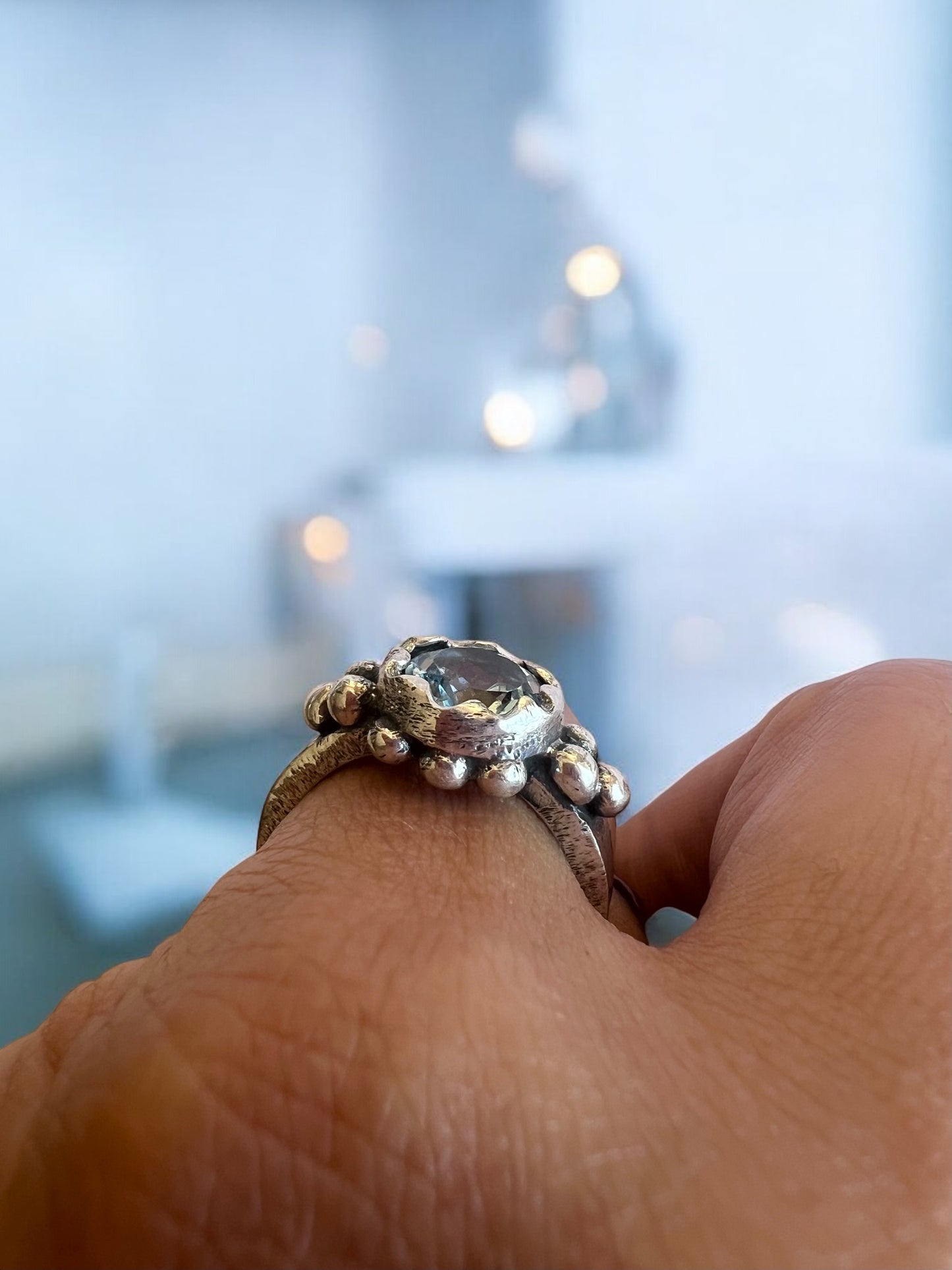 Anillo Trinidad zigzag - Topacio sky - Talla 12