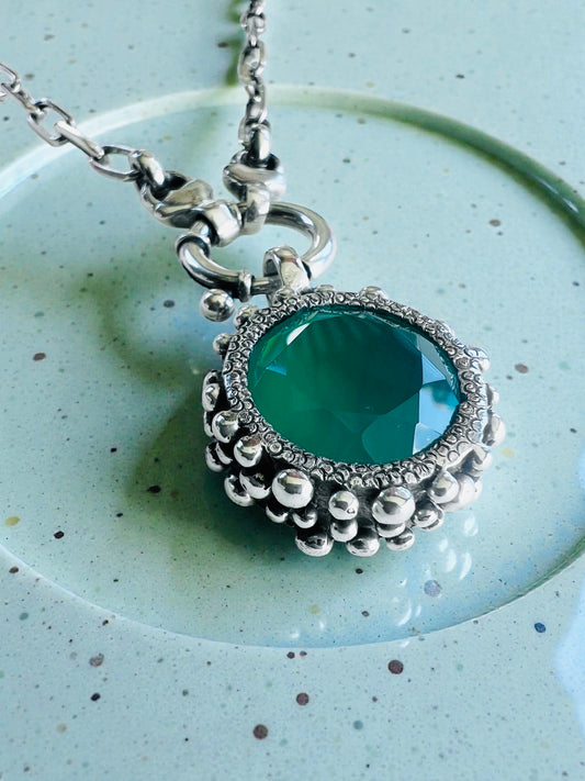 NEW! Colgante Foco de Luz Apestado