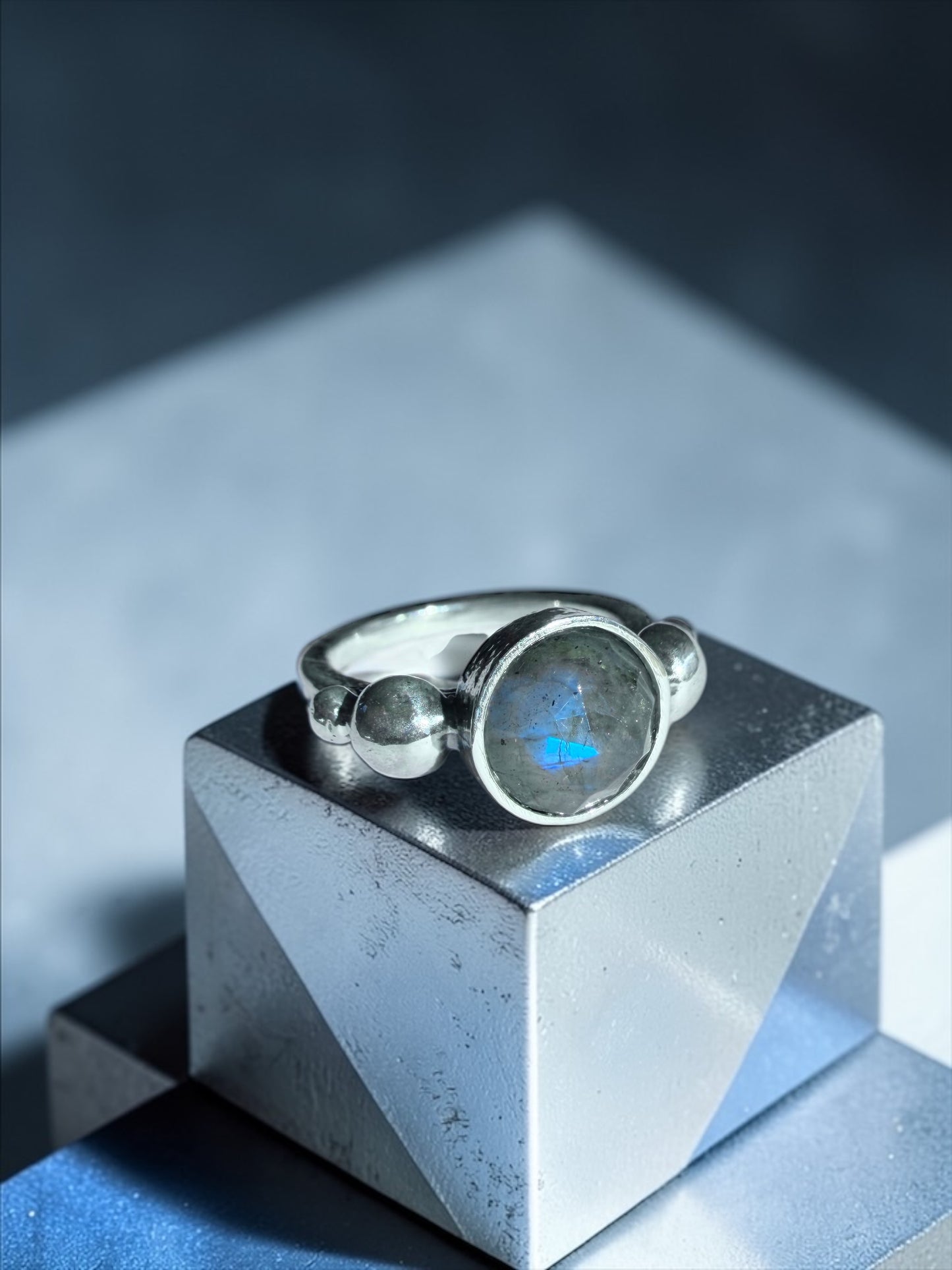 NEW ! Anillo Roberta B- Talla 13