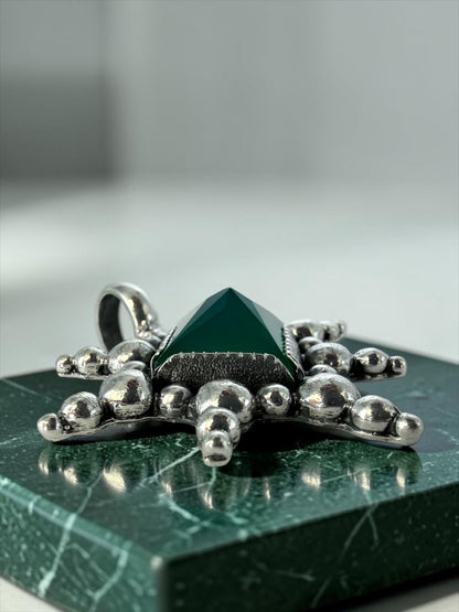 NEW! Colgante Piramide "Firework" Onix verde