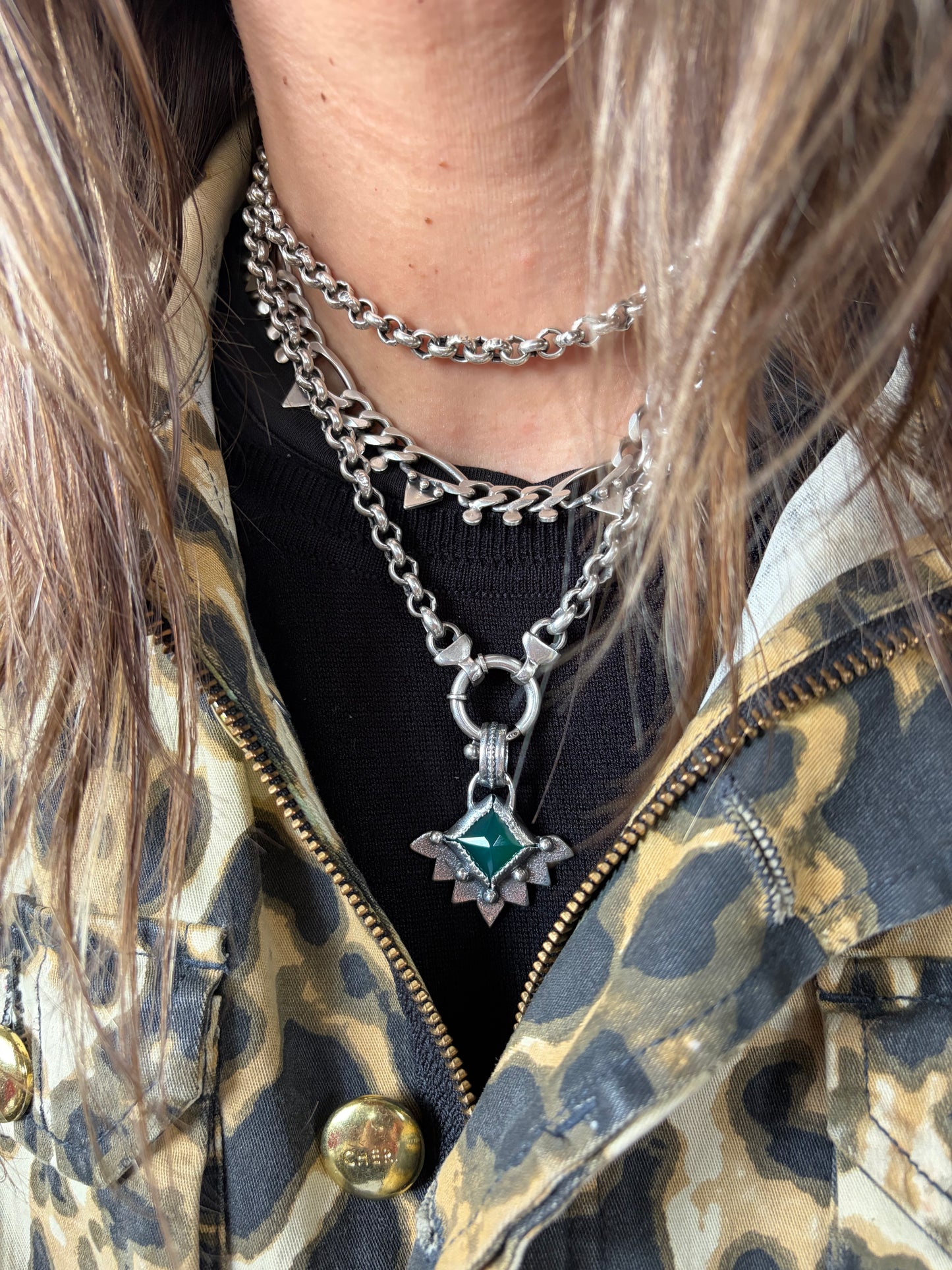 NEW! Colgante Piramide La niña (Onix verde)