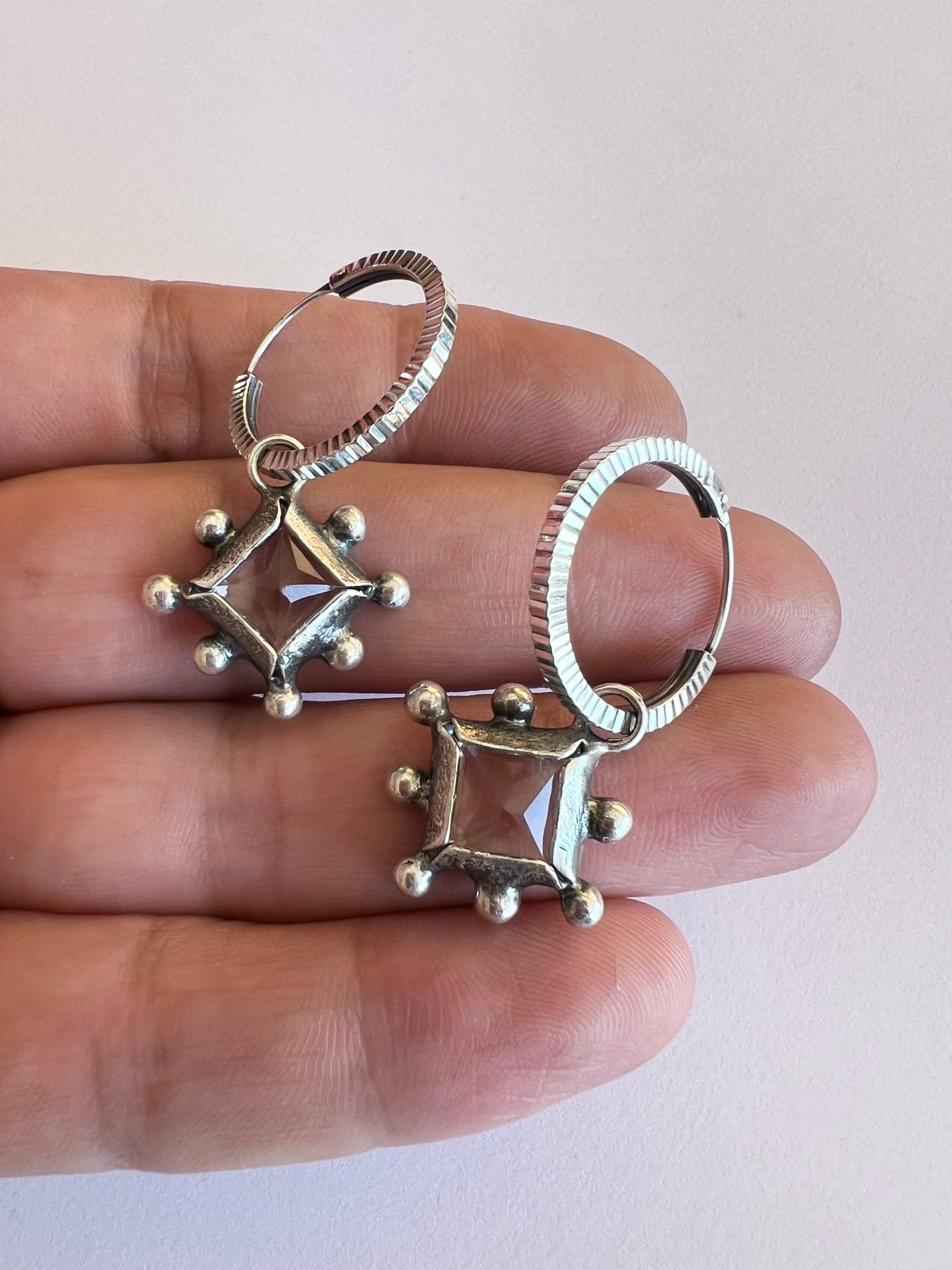 Aros Baby Piramide Rombo G Cuarzo Cristal
