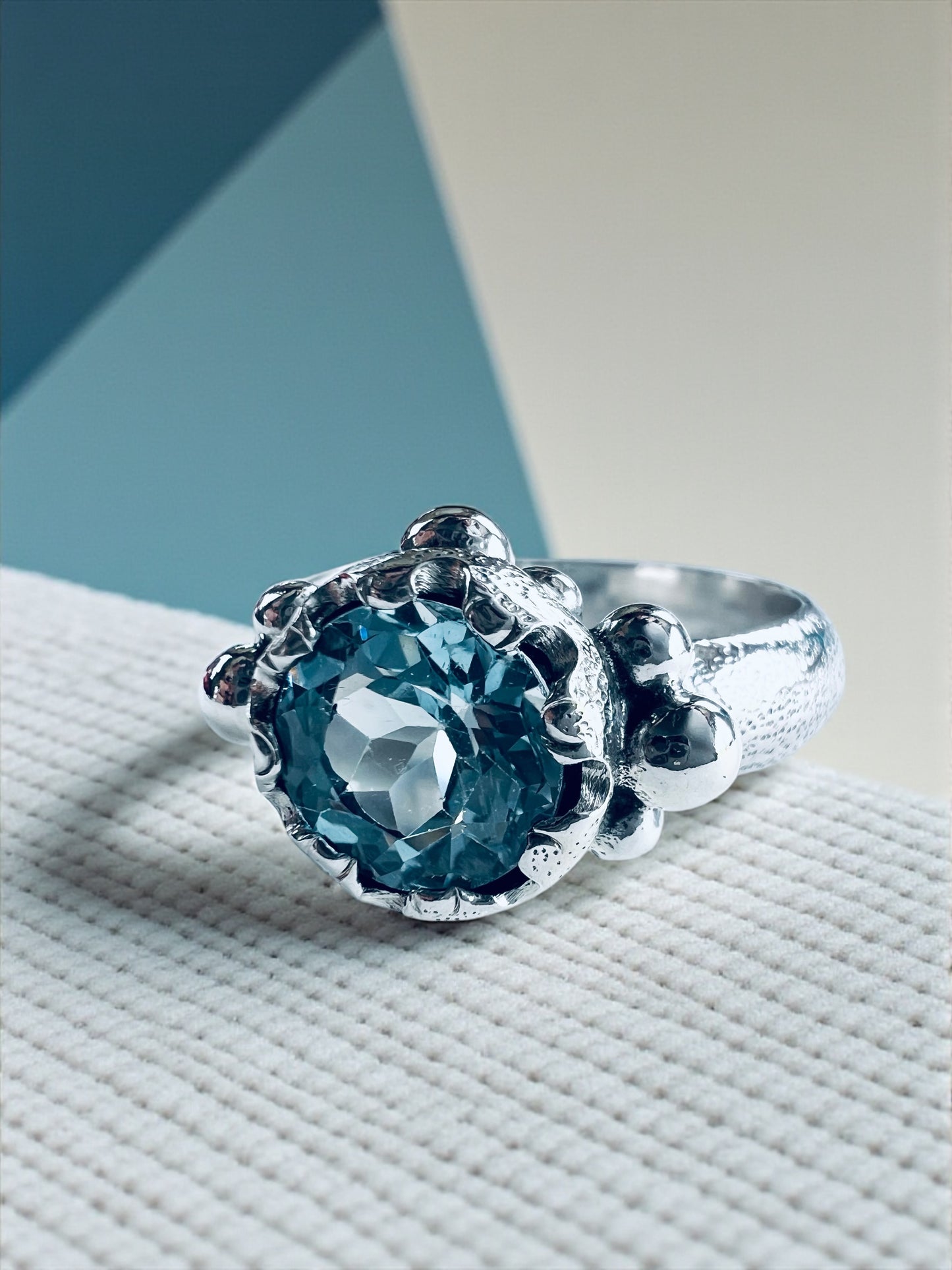 Anillo Cona - Talla 14.5