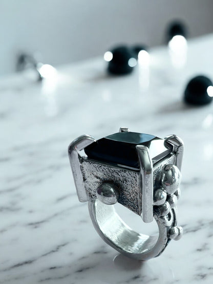 Anillo Pimp Cuadrado (Talla 14)