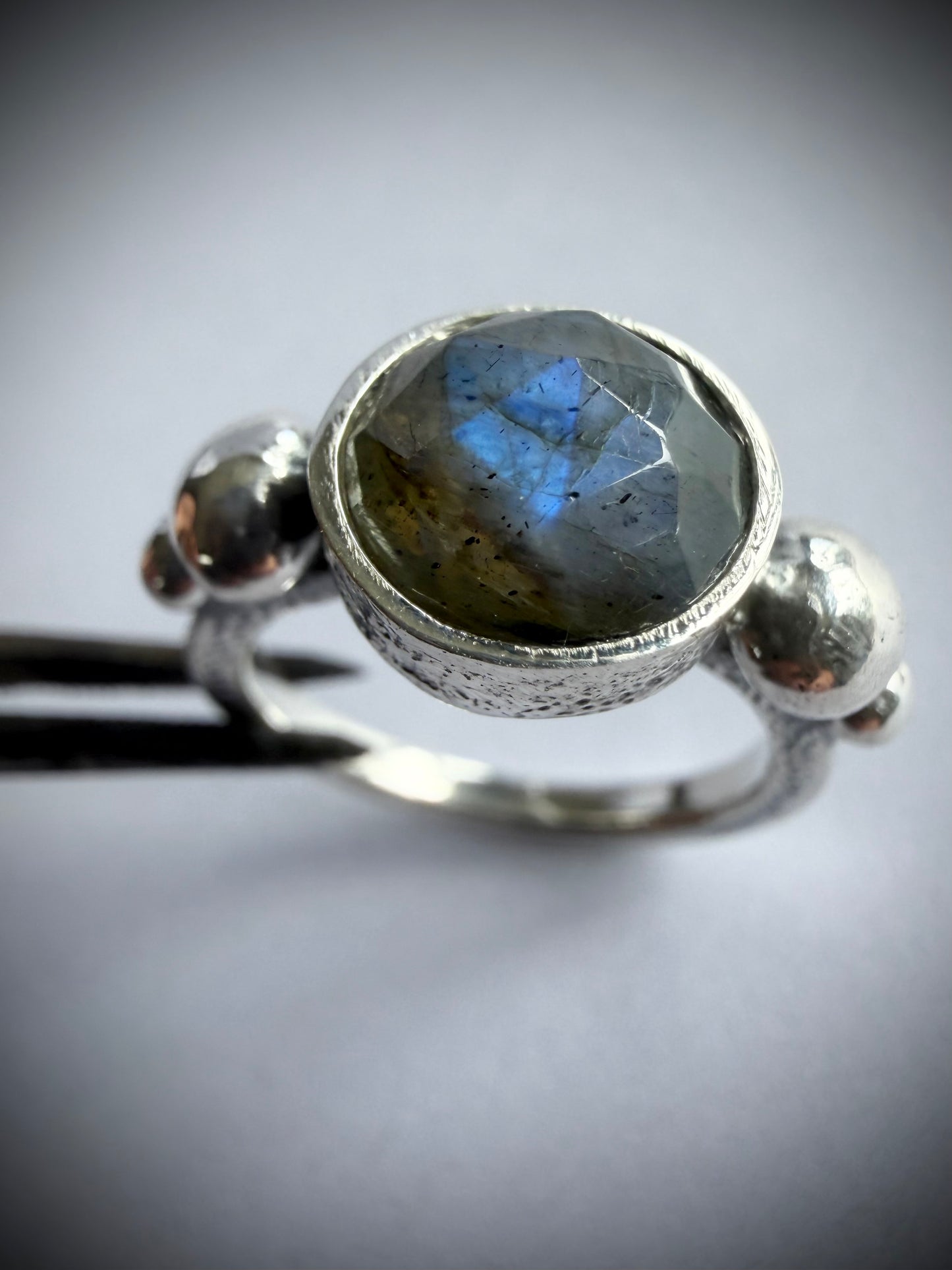 NEW ! Anillo Roberta B- Talla 13