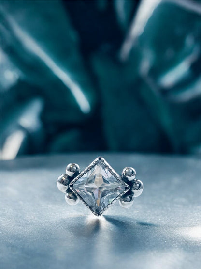 NEW! Anillo Constanza - Talla 12