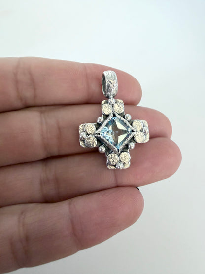 NEW! Colgante Cruz Jacinta