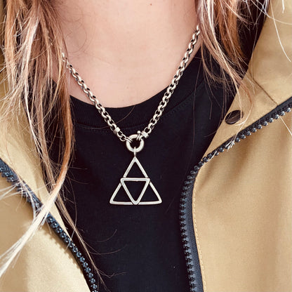 NEW! Colgante Triangulo 5